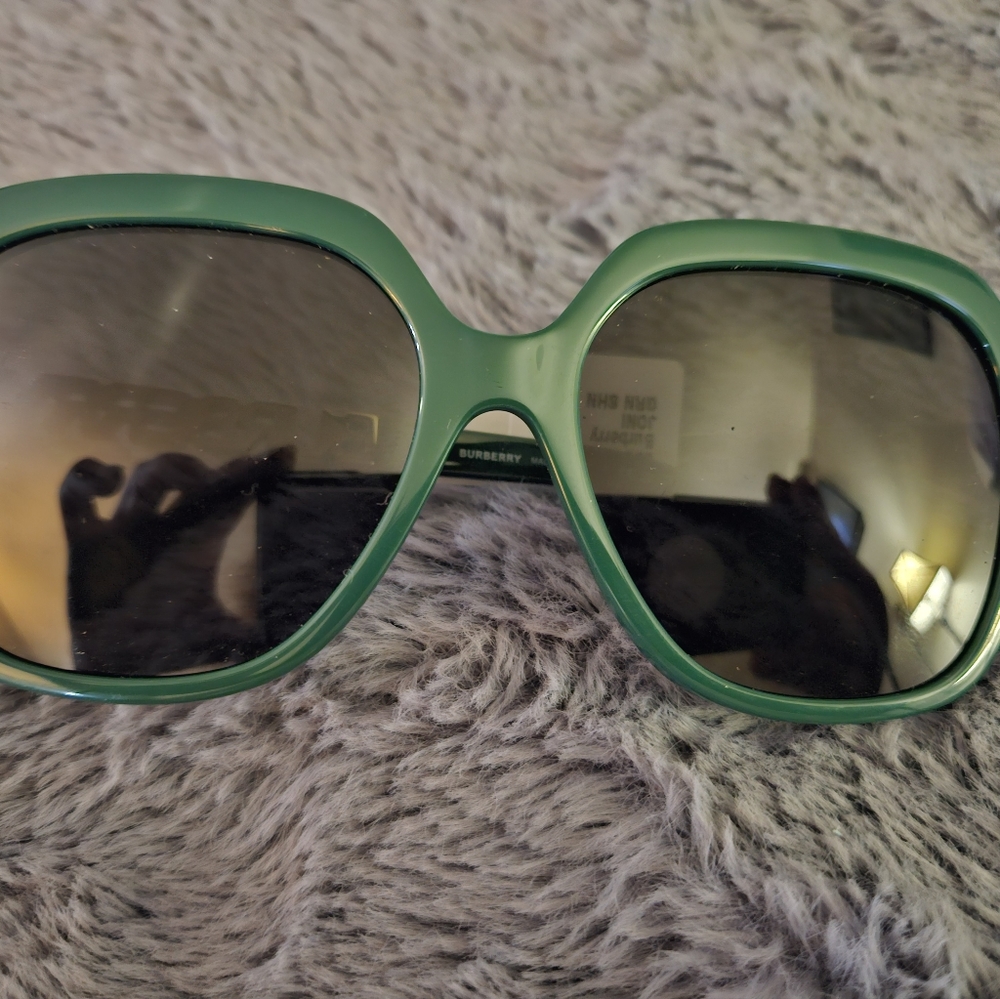 Burberry sunglasses